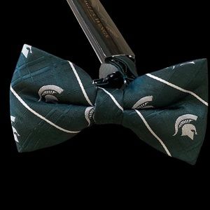Michigan State Spartans Oxford Bow Tie